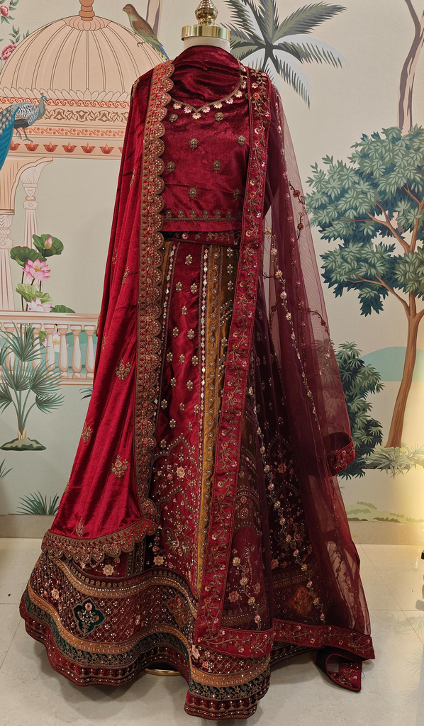   Red Rani Riwaaz Lehanga